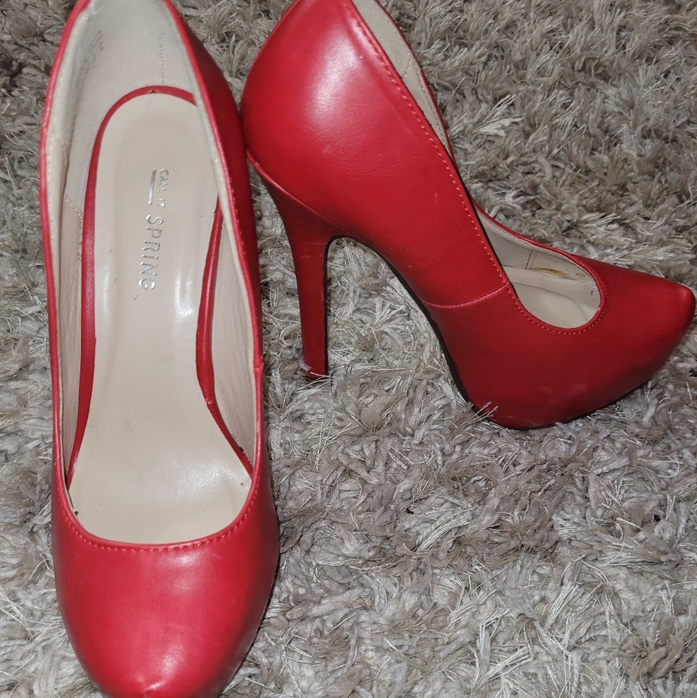 Gorgeous Red Hot Heels! 👠